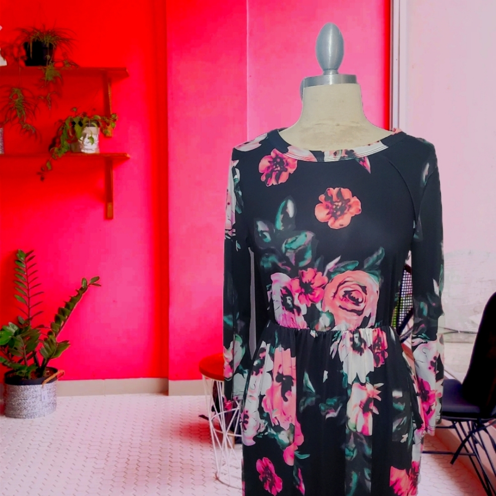 New long sleeved maxi